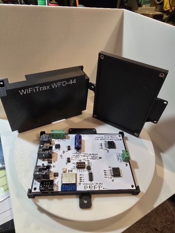 WiFiTrax WFD-44 - 3D printed mount