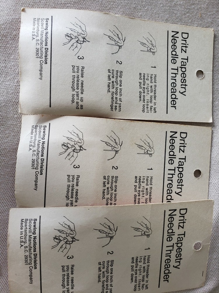 Dritz Tapestry Needle Threader & Needles