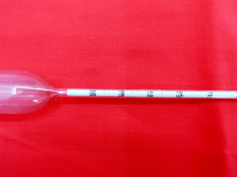 Vintage DENSIMETRF Specific Gravity Scale 1900 - 2000 Hydrometer 12.5" Long