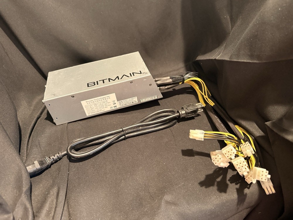Bitmain APW3++ 1600W PSU w/ Power Cable – Powers On