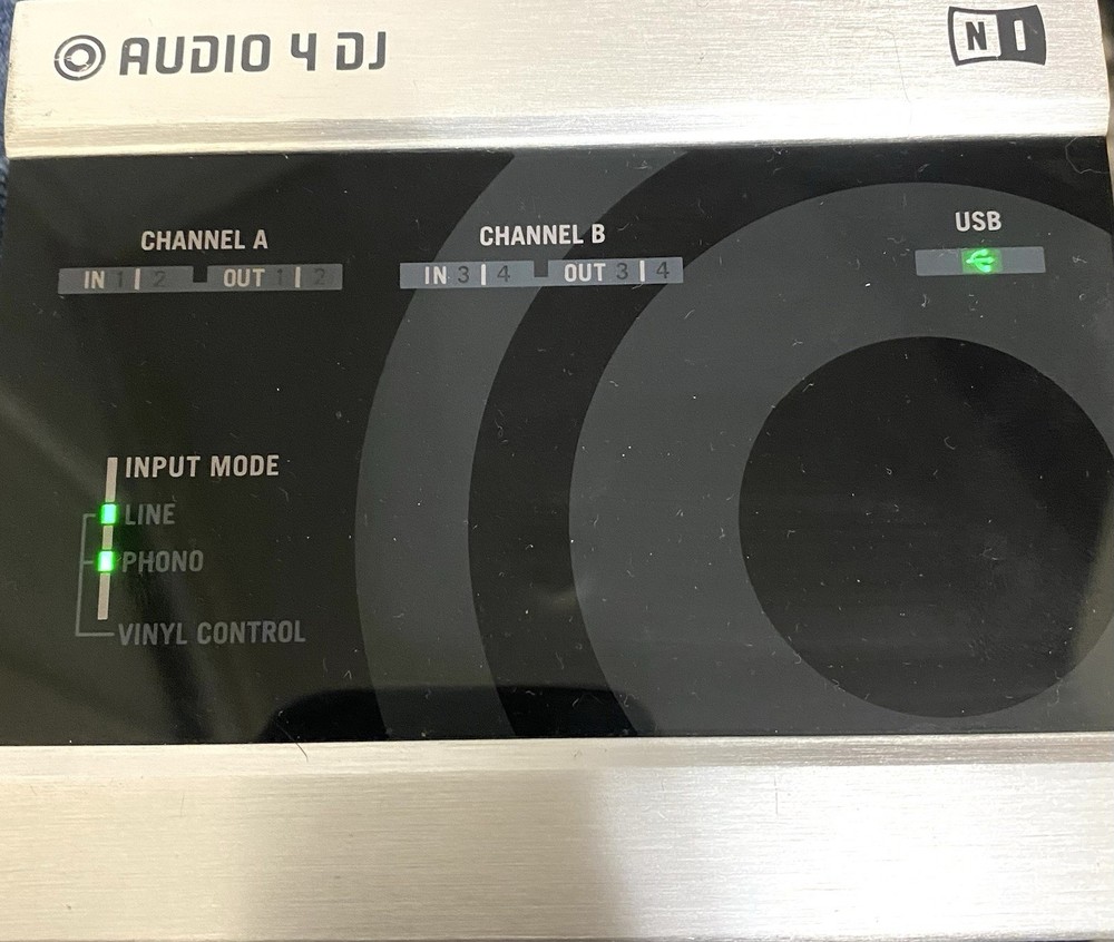 NATIVE INSTRUMENTS Audio 4 DJ USB Audio Interface