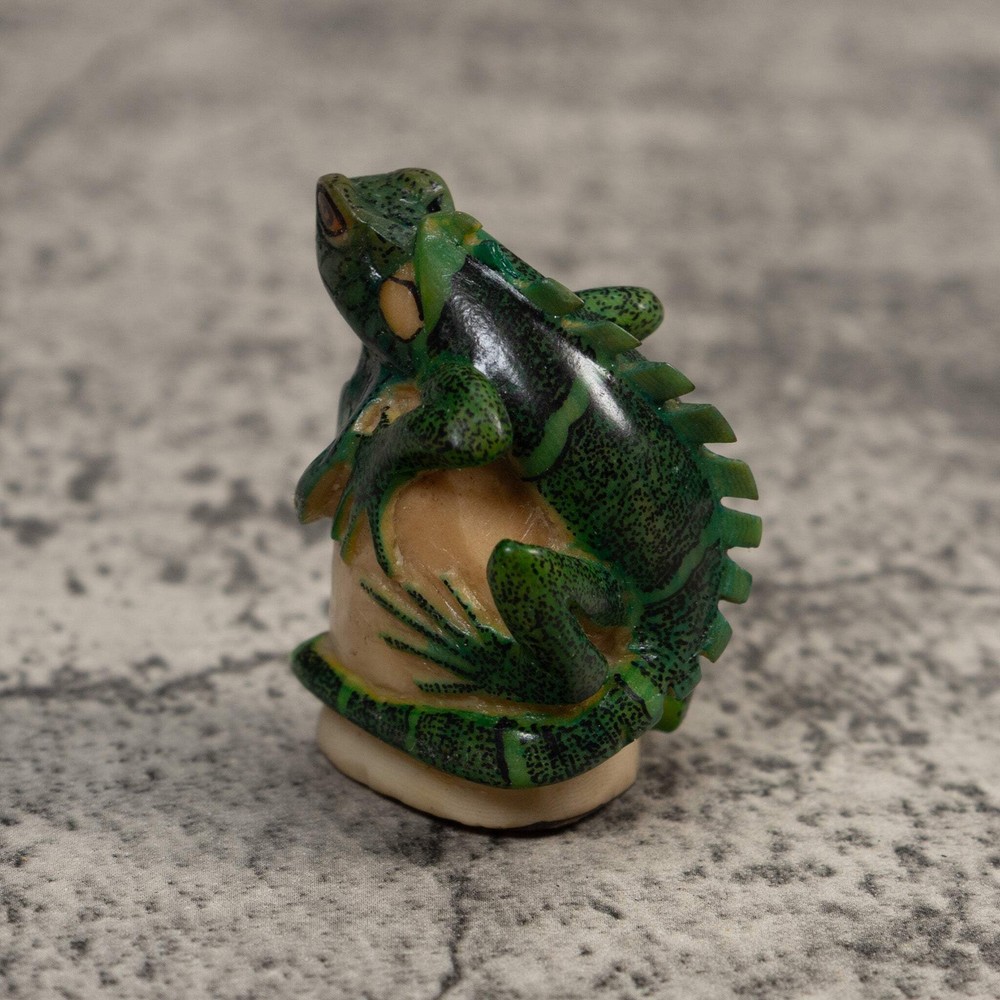 Green Iguana Lizard Tagua Carving