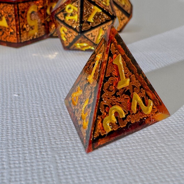 Sage's Arabesque Copper Sharp Edge Resin Polyhedral Dice Set DnD RPG TTRPG