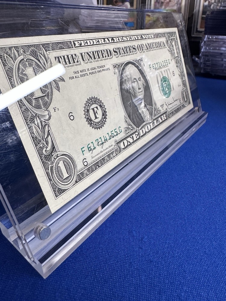 (( ERROR - MISALIGNED )) $1 1977 (CU) FEDERAL RESERVE