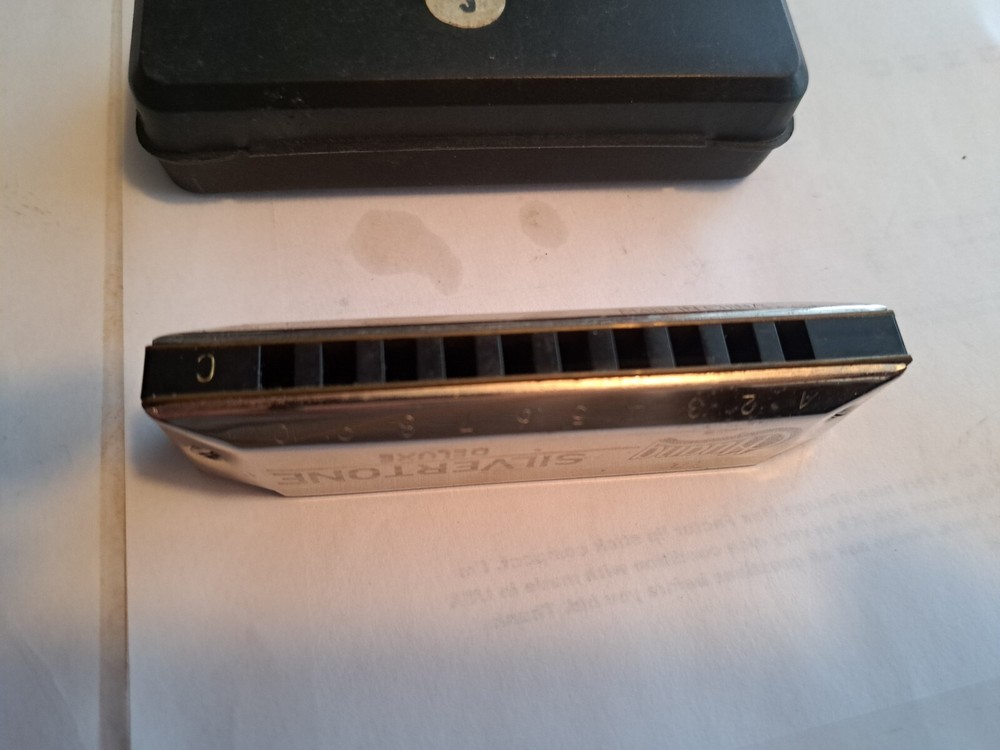 Huang Silvertone Deluxe Harmonica In Case.~NICE CONDITION ~