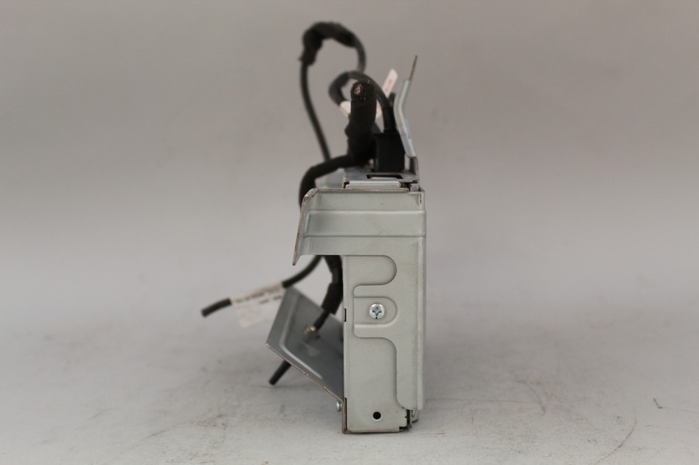 2014-2016 HYUNDAI GENESIS TELEMATIC COMMUNICATION CONTROL MODULE 96240-B110 OEM