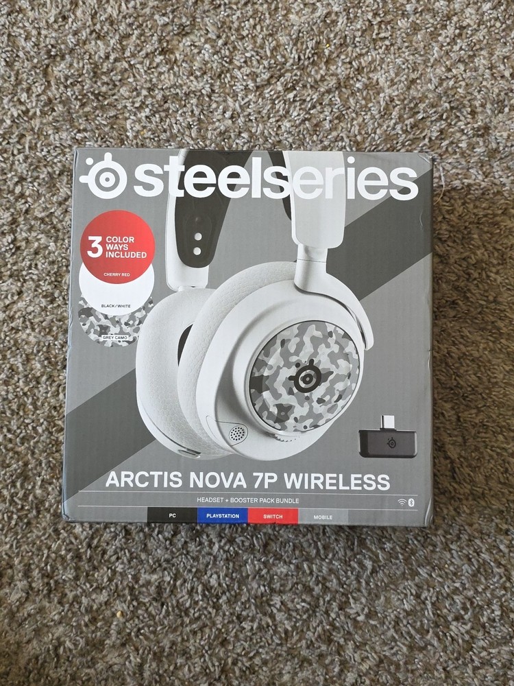 SteelSeries Exclusive Nova 7 Headset with Booster Pack USB-C Wireless Bluetooth.