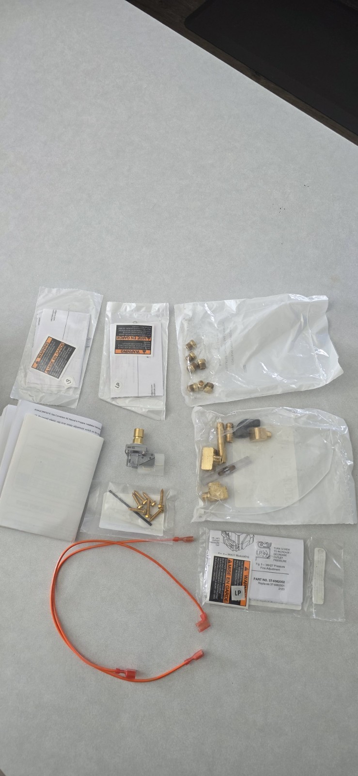 AGAGC9NPS01E Kit Gas CVRSN NATURAL to PROPANE Conversion Kit