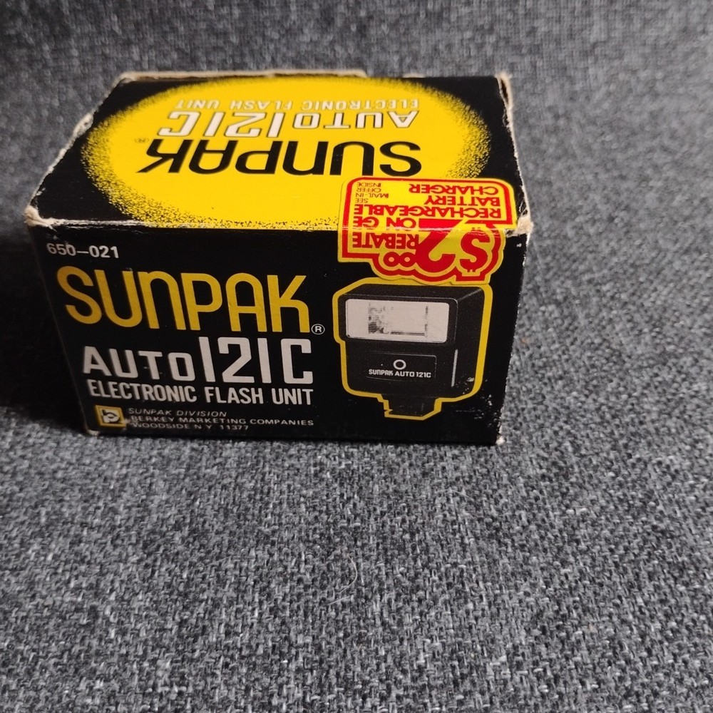 Sunpak Auto 121C Camera Flash