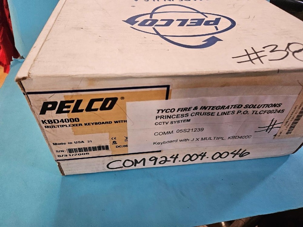 NEW PELCO KBD4000 FIXED VARIABLE SPEED CONTROL MULTIPLEXER KEYBOARD W/ JOYSTICK