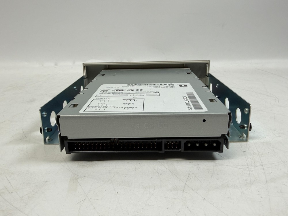 Iomega Zip 250 ATAPI Internal Drive Z250ATAPI IDE 3.5"