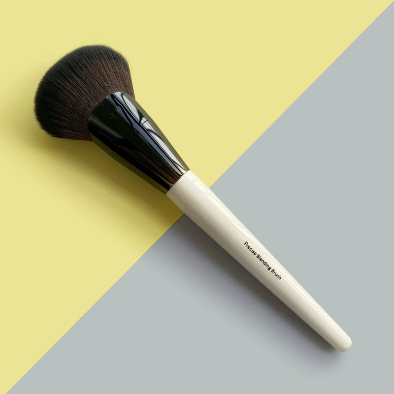 Precise Blending Brush - Full Size - NEW - 100% Authentic $50 MSRP