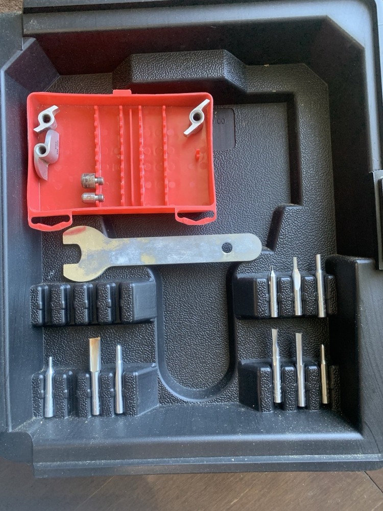 Sears Craftsman 1-1/2 HP Router With Case & Bits