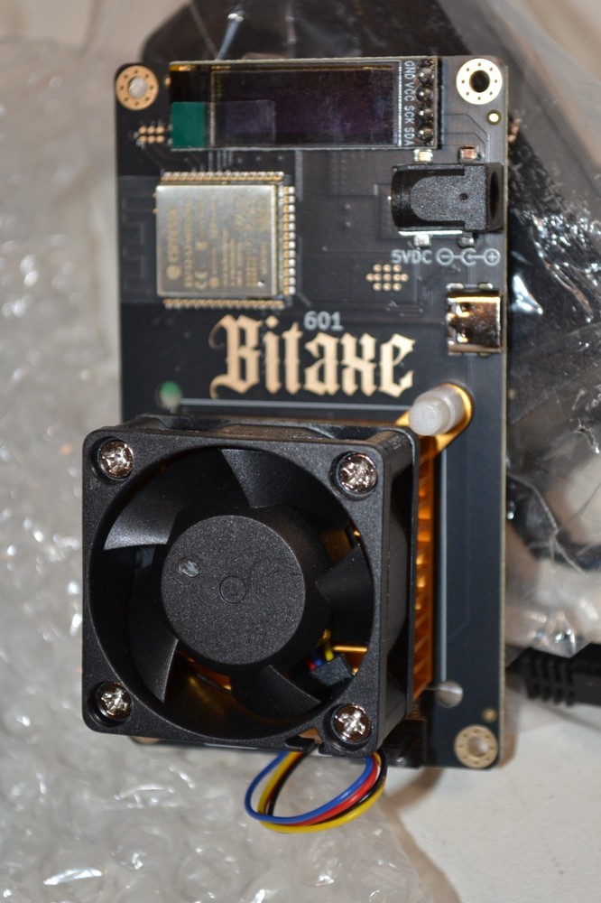 Bitaxe Gamma Git-gam-01