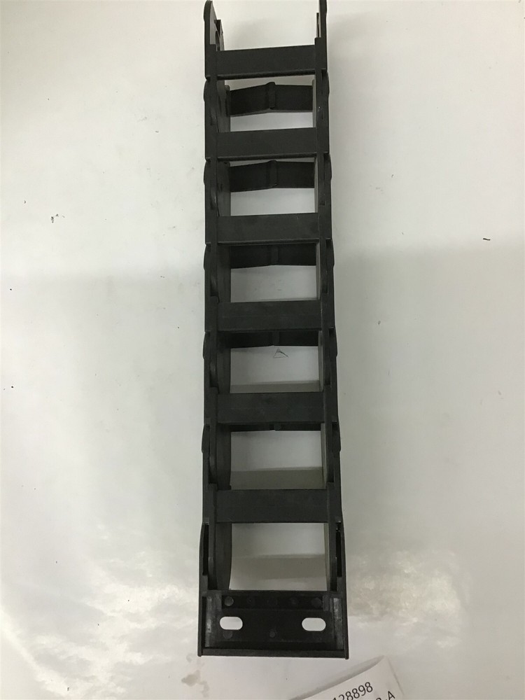 Igus E300.075.150 Chain Cable With Mounting Bracket 19 1/2" Long