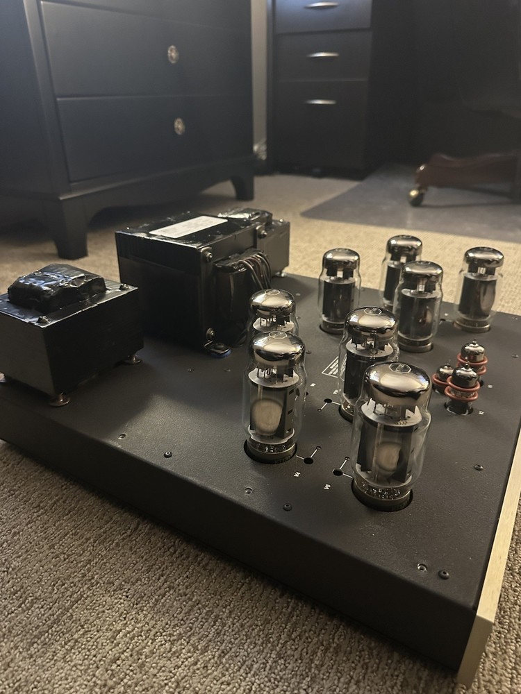 Conrad Johnson LP125 SA-PLUS tube amplifier.