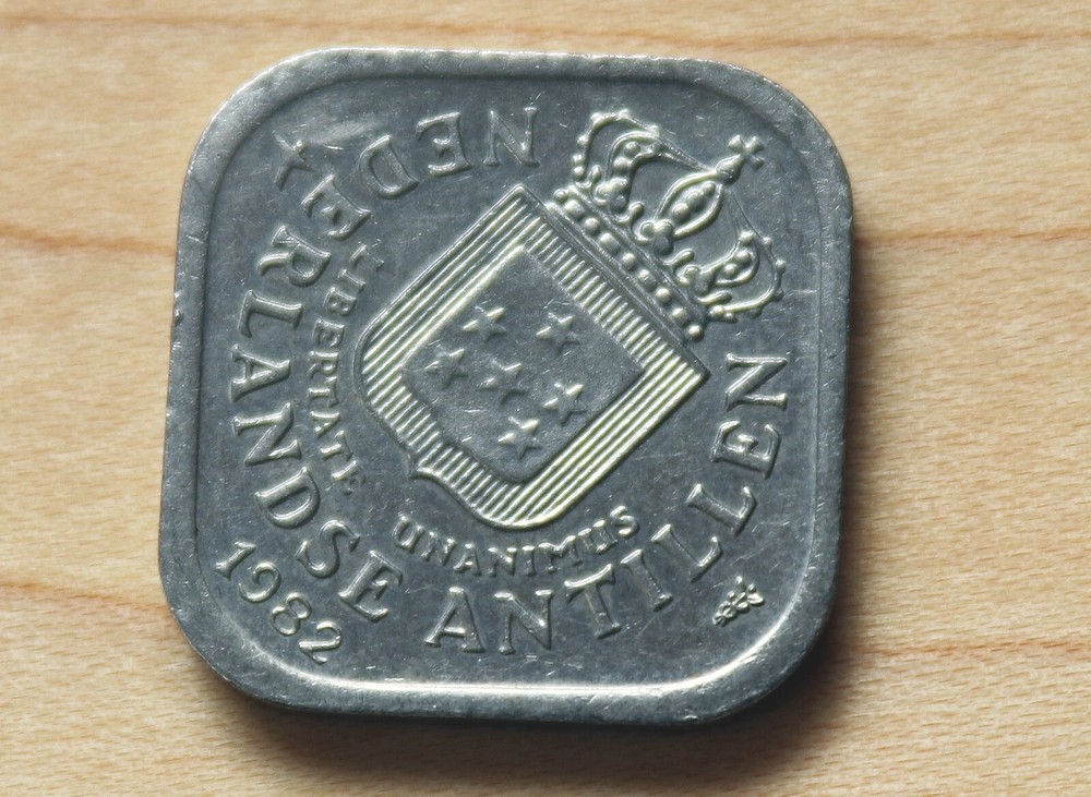 1982 Netherlands Antilles 5 Cents
