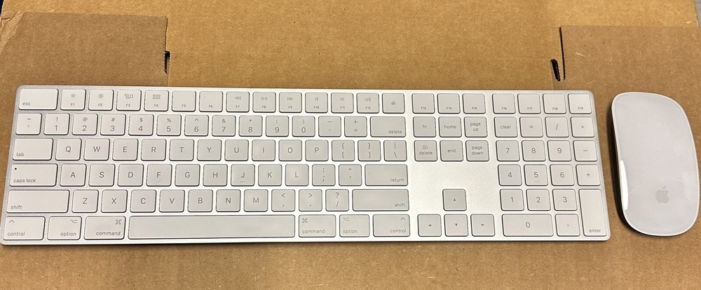 Apple Magic Keyboard 2 A1843 with Magic Mouse 2 -A1657 - White