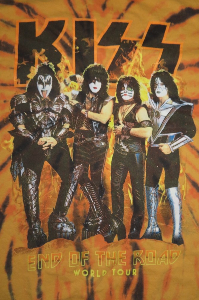 2024 KISS "End of the Road" World Concert Tour (XL) T-Shirt GENE SIMMONS
