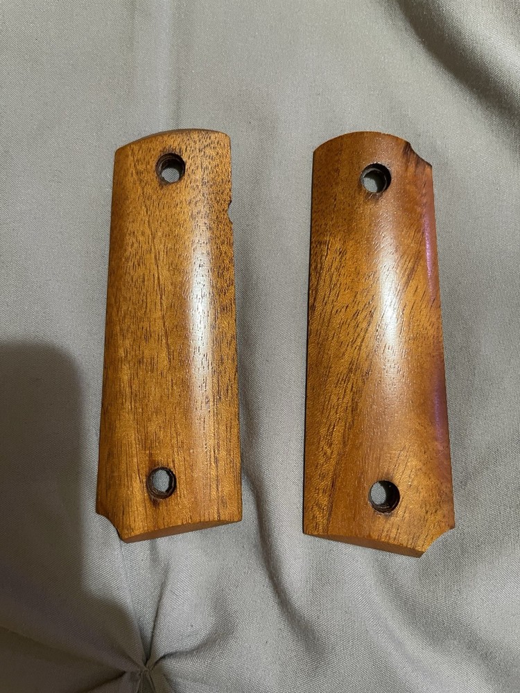 1911 Grips And Mechanical Trigger Pull Gauge