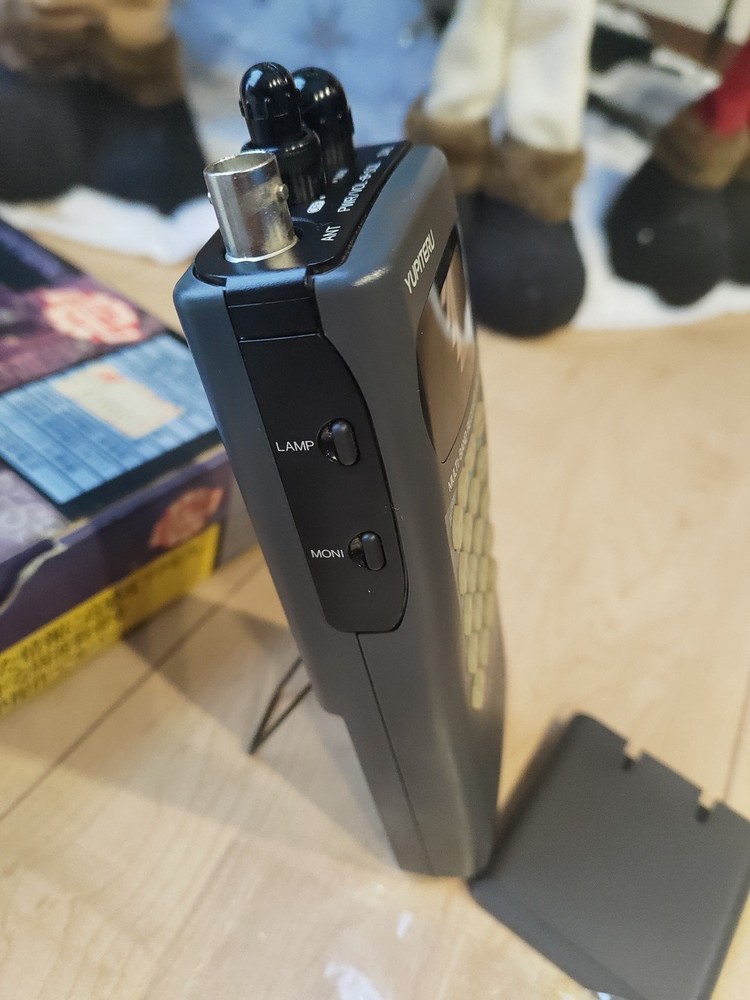 YUPITERU MVT-3300 multiband scanner AIRBAND