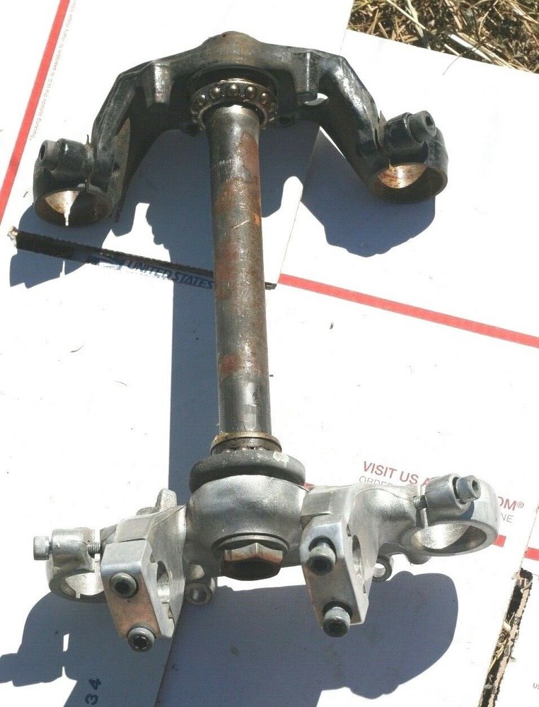 1986 HONDA VF700C OEM TRIPLE TREE