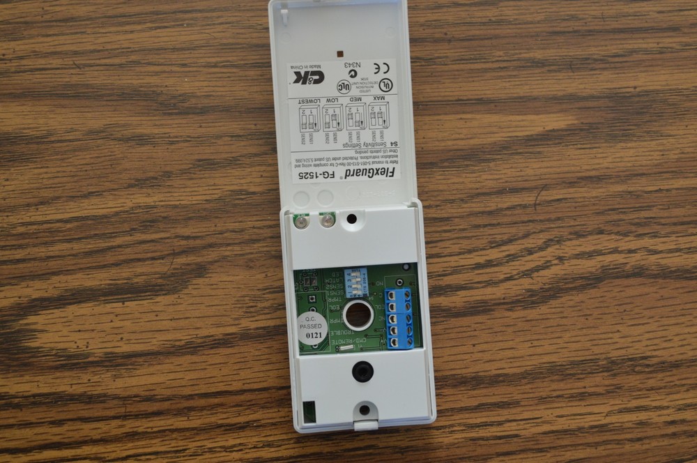 Flex Guard FG -1525 GLASS BREAK DETECTOR WITH Adjustable Sensitivity