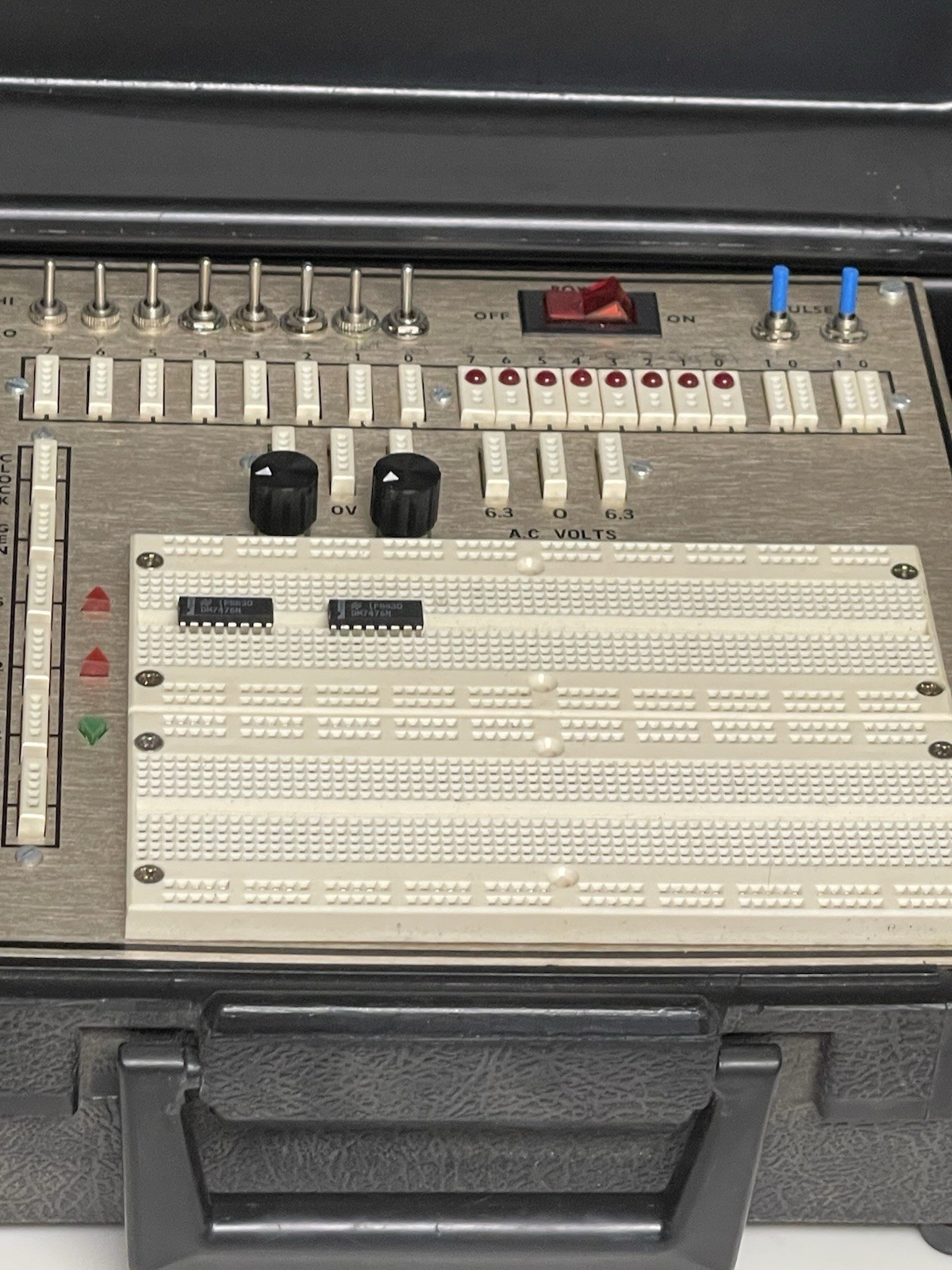 Vintage Digital & Analog Breadboard Trainer w/ Case Lab Electronics Test Unit