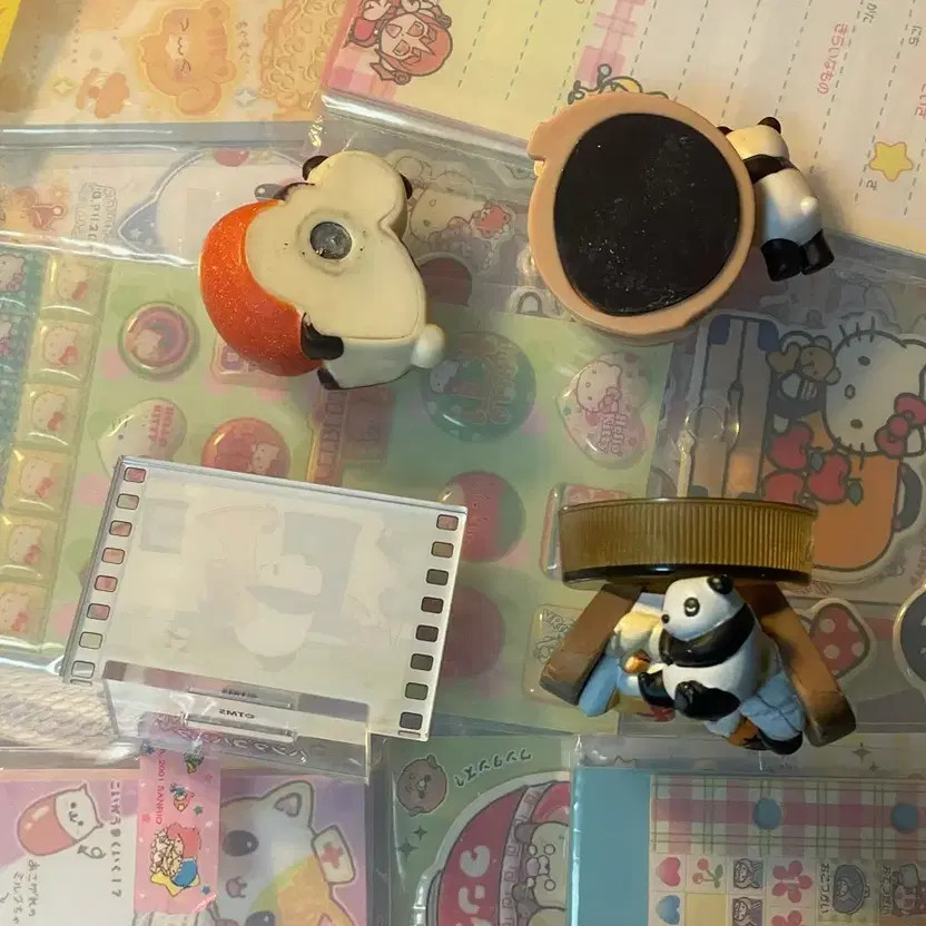 Panda Co Panda + Oolong Tea Panda Magnet Clip - Assorted Official