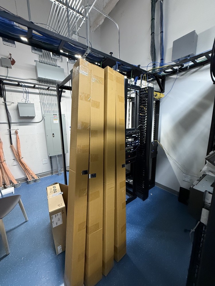 APC NetShelter Basic Rack PDU, Zero U, 16A, 230V, 20 C13 and 4 C19 outlet