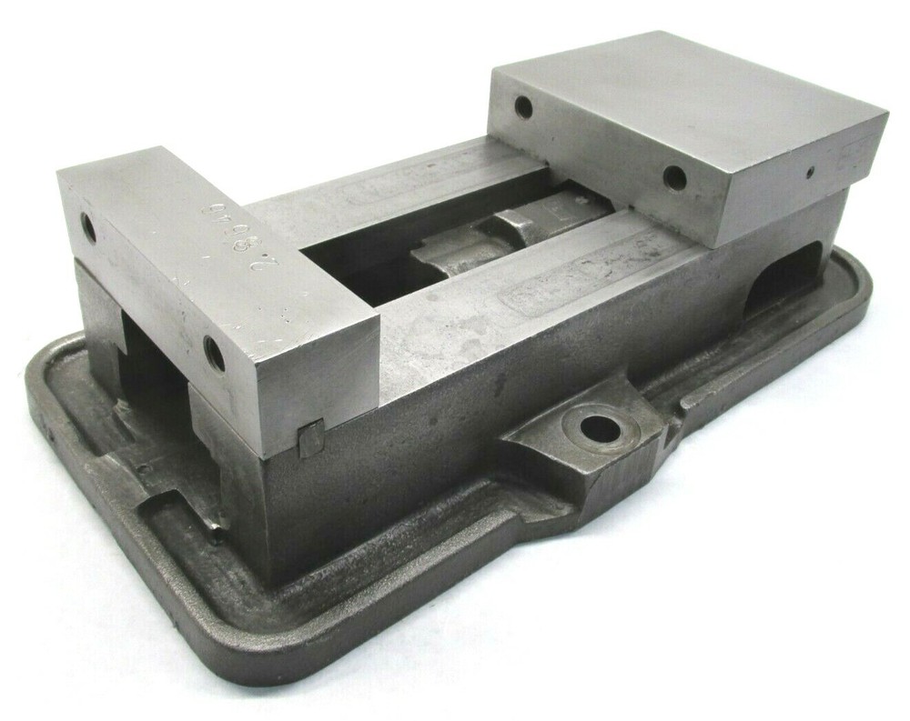 KURT ANGLOCK 6" MILLING MACHINE VISE - #D60