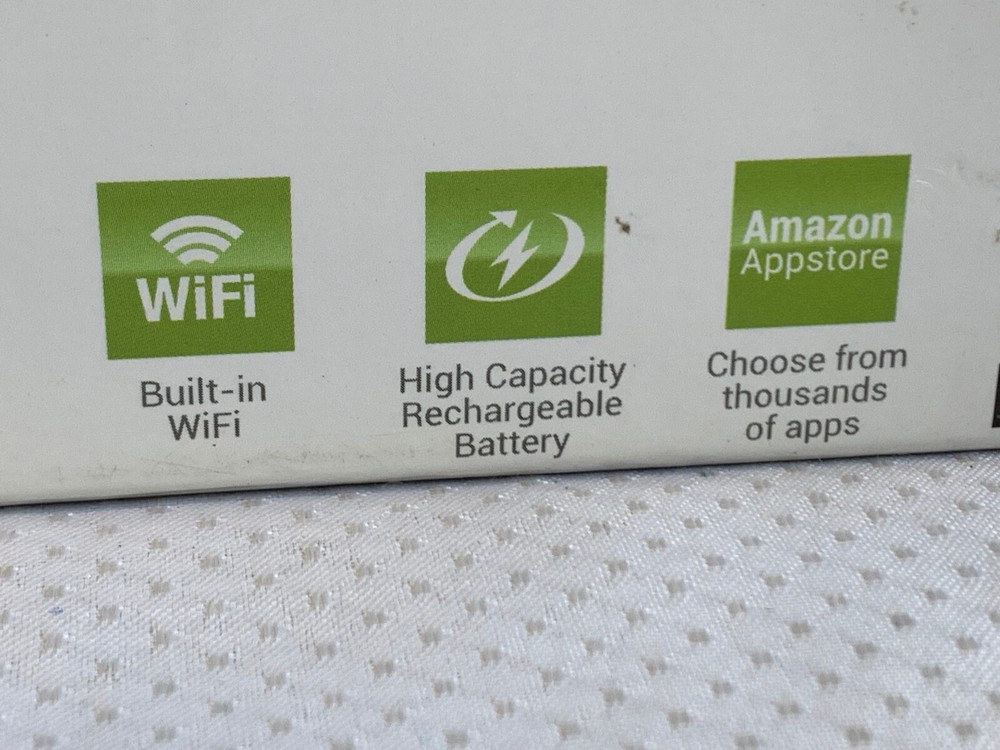Zeki Capacitive Multi-touch Tablet 7" LCD TB782B Android 4.0 8GB Factory Sealed