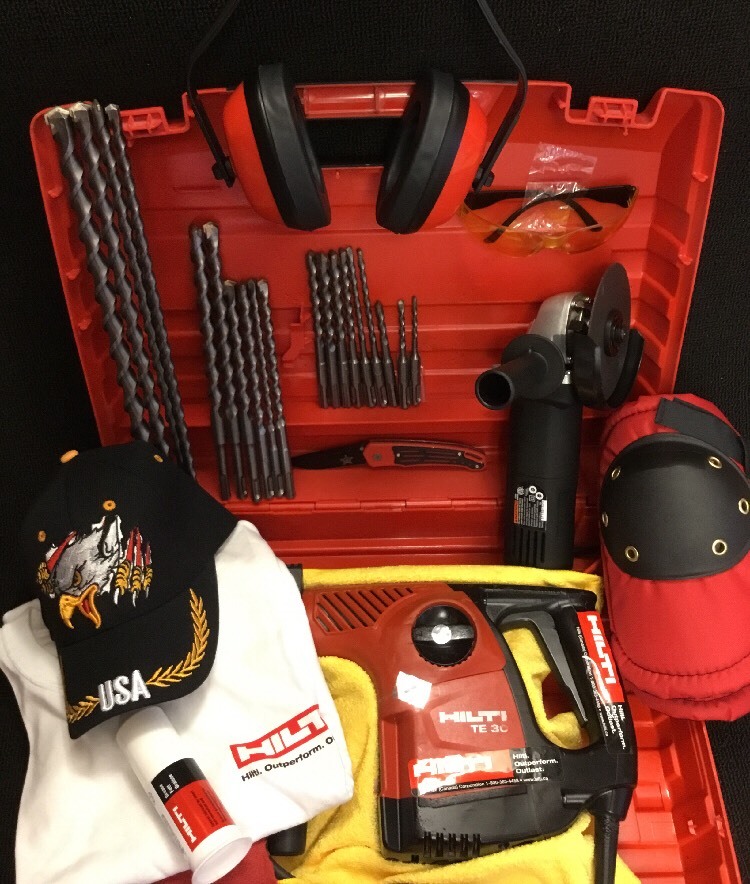 HILTI TE 30, PREOWNED , FREE ANGLE GRINDER, BITS, EXTRAS, FAST SHIP