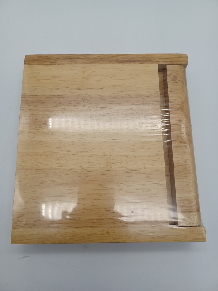Cupini Essentials Cheeseboard And Tools. New