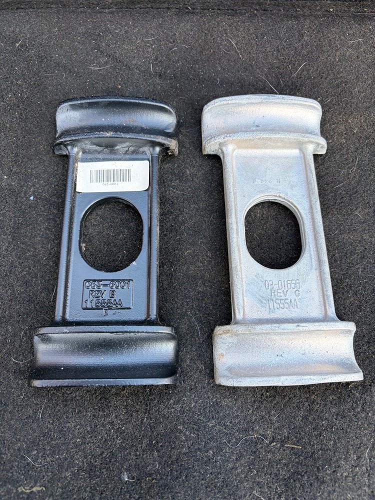 Peterbilt Air Leaf/Air Trac Spring Saddles
