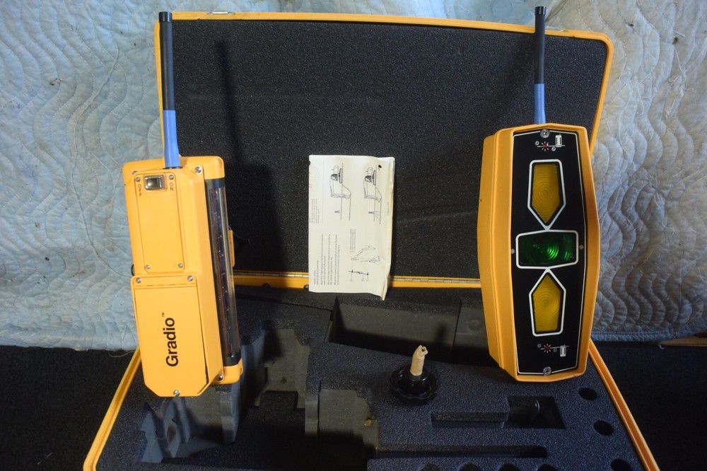 Spectra Precision Grade Display Receivers Model DRS2-3 & RT2S-3  NEVER USED!!!!!