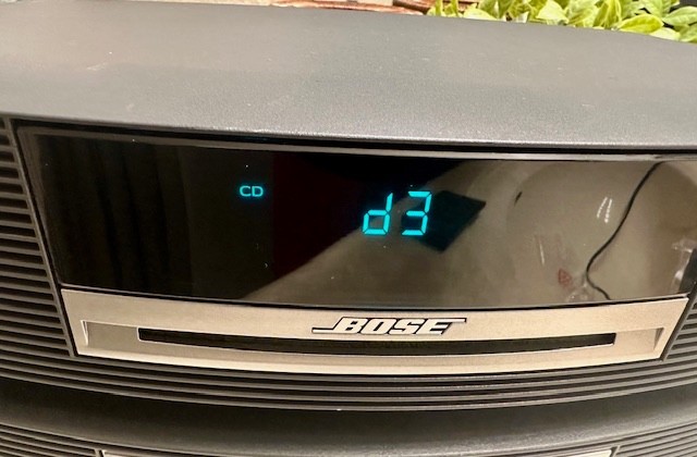 Bose Wave Music System Bundle with Bose Wave Multi-CD Changer