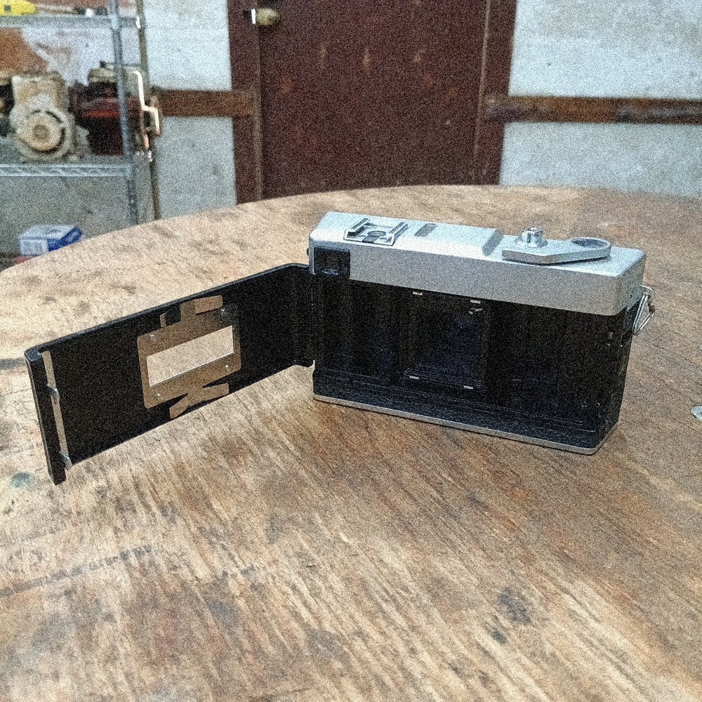 Vintage Argus Instant Load 270 Film Camera Untested
