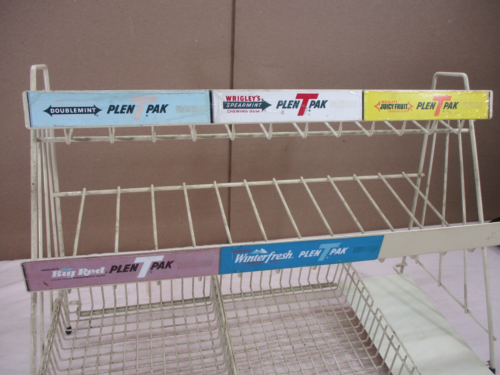 Vintage Gum & Candy Gas Station Country Store Display Wire Rack Wrigley's Brand