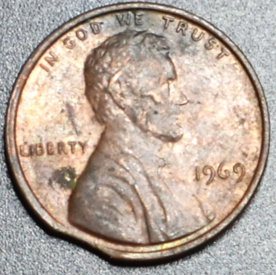 1969 CLIPPED ERROR PENNY 52