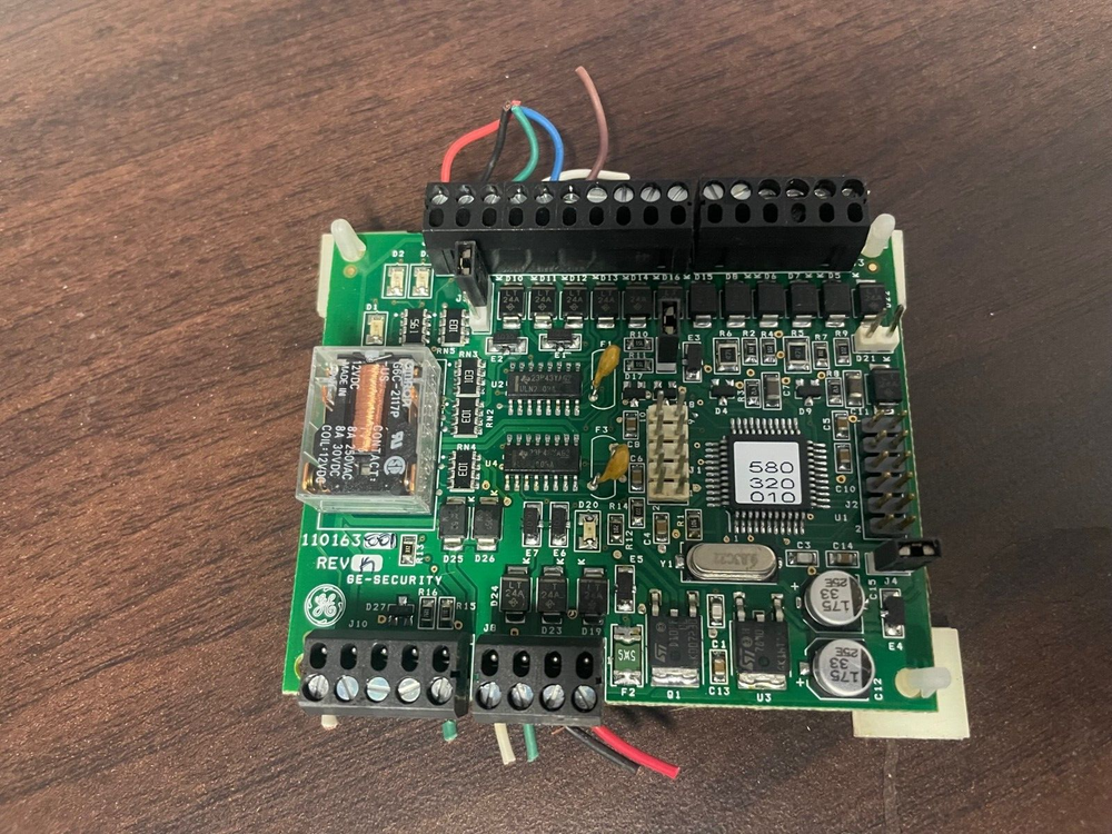 Used - UTC Fire & Security WIU-4 430160001 Access Control Unit