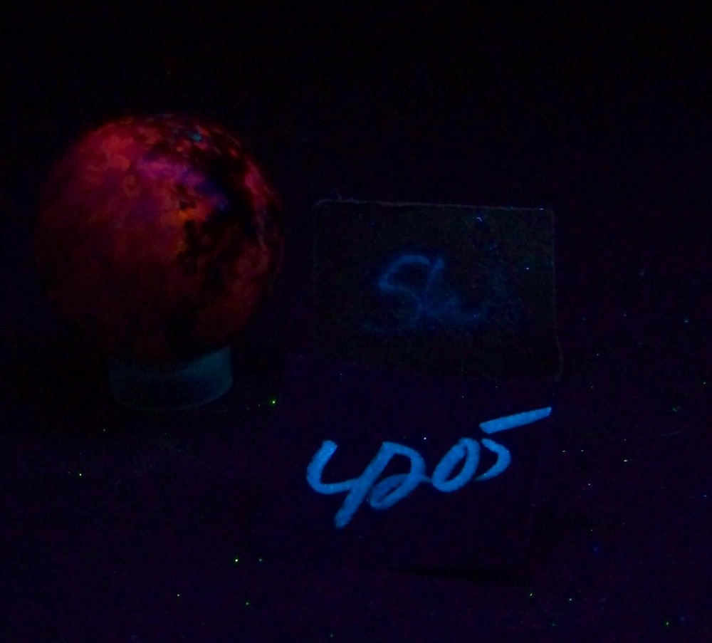 Fluorescent Hackmanite Mont St Hilaire 32mm Sphere 4205