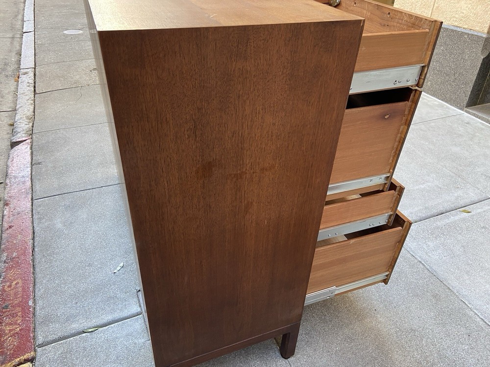 Jens Risom Mid century Modern Walnut Credenza Sideboard Unmarked