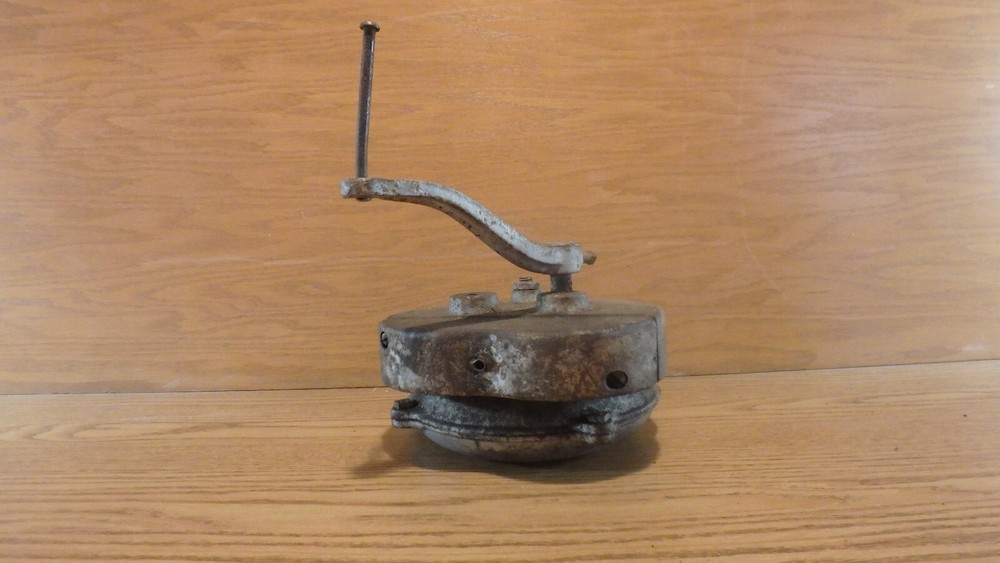 Champion Blower & Forge Blower Hand Crank Working