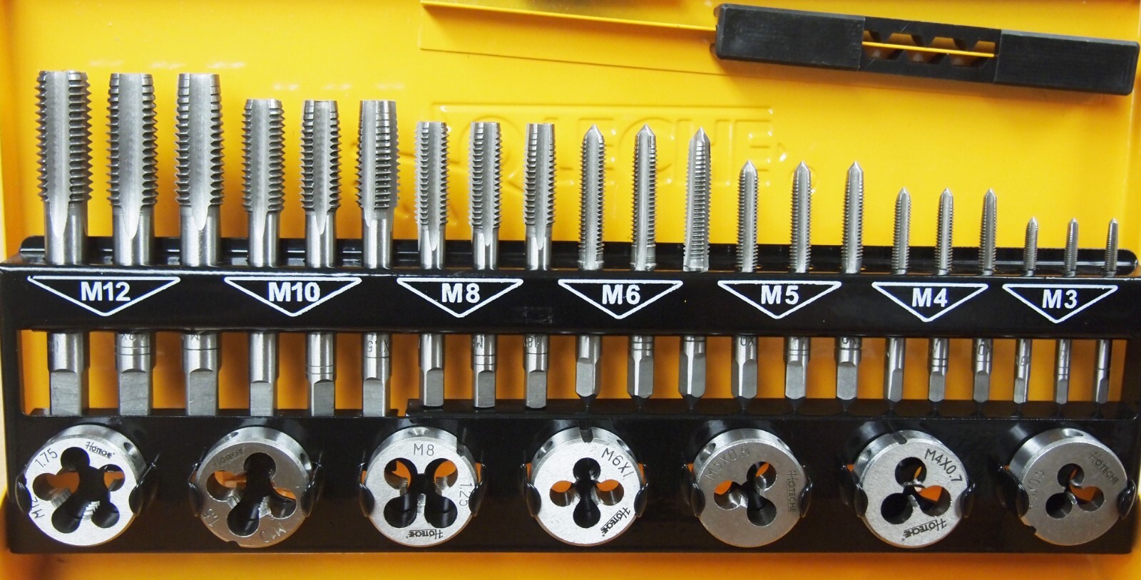 32 PC Metric Tap & Die Set M3 to M12 Metal Box