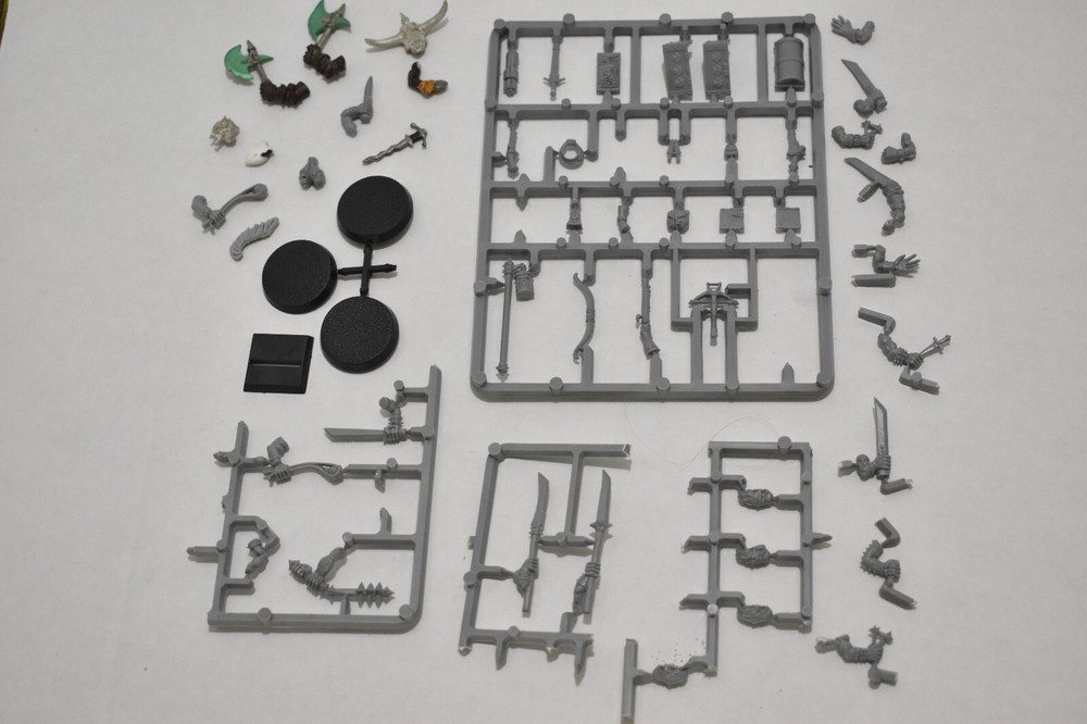 Games Workshop Bits (Warhammer, AOS, D&D) Random Fantasy Lot