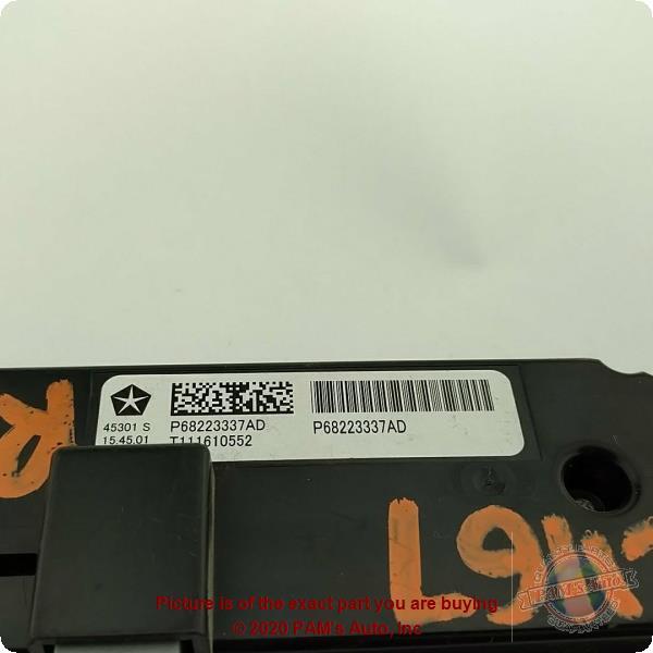 Used A/C Selector Switch fits: 2017 Chrysler Pacifica rear w/o automatic tempera