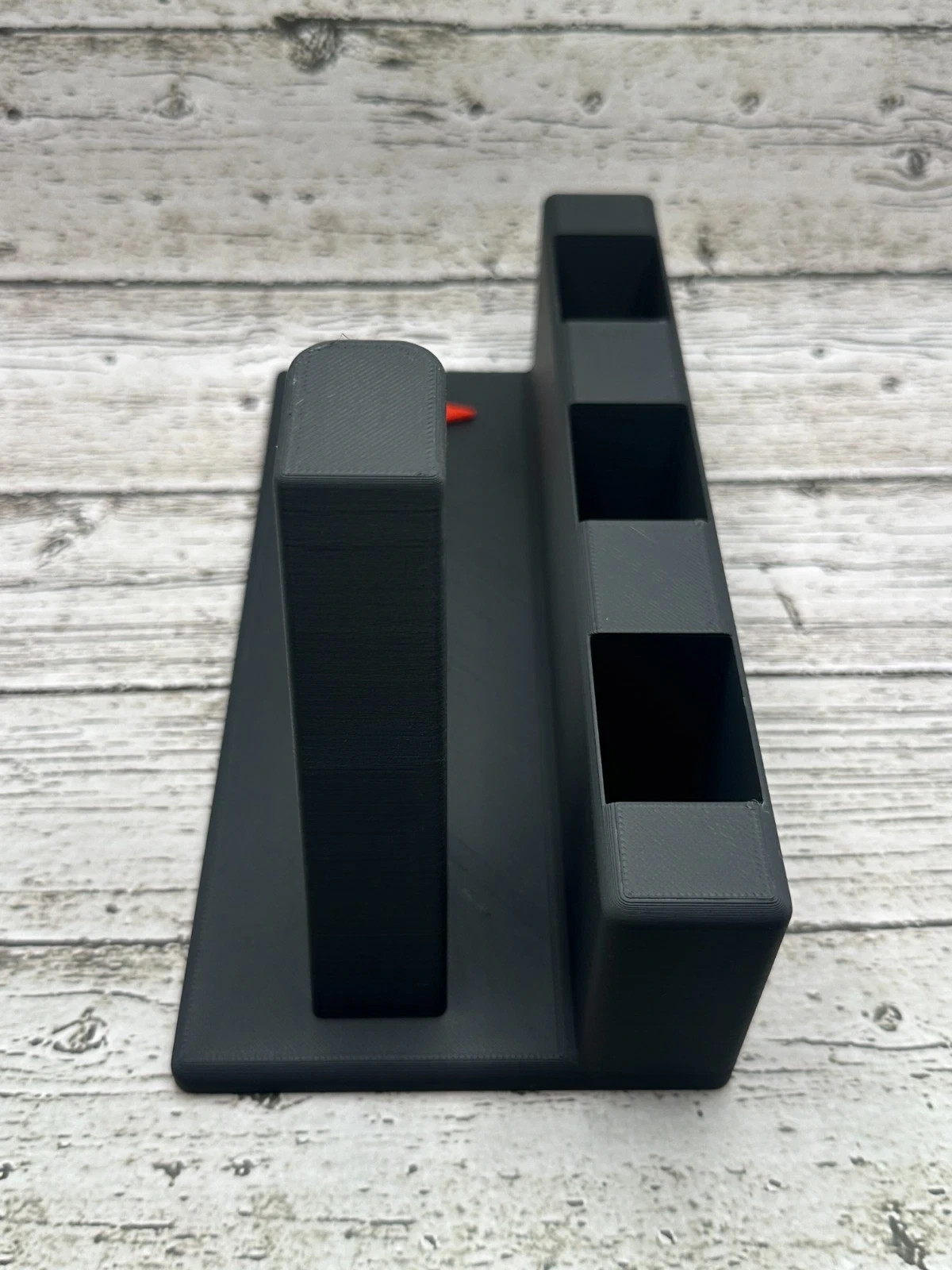 Staccato 2011 Pistol Display Stand + 3 Mag Holder – Black Polymer w/ Logo