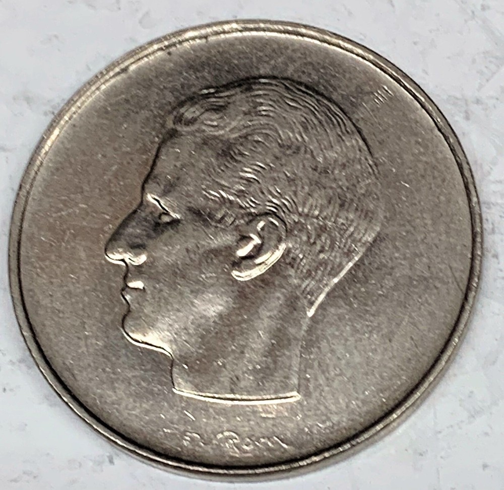 # C3206  BELGIUM  COIN,      10  FRANCS   1971