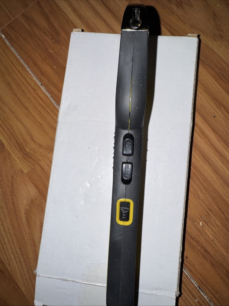 LIGHTED AUTO ADJUSTABLE CRESCENT WRENCH